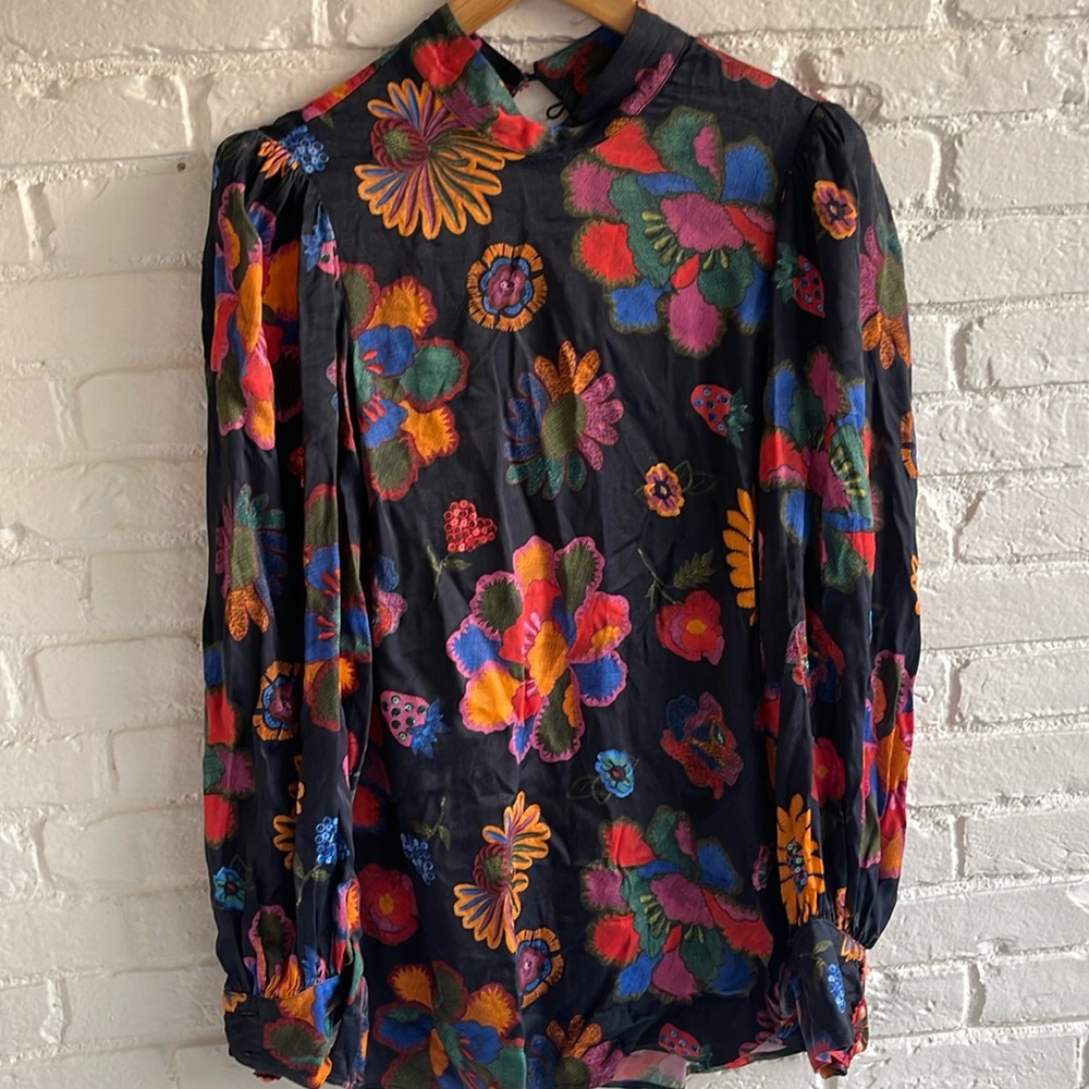 Farm rio Lilys garden blouse